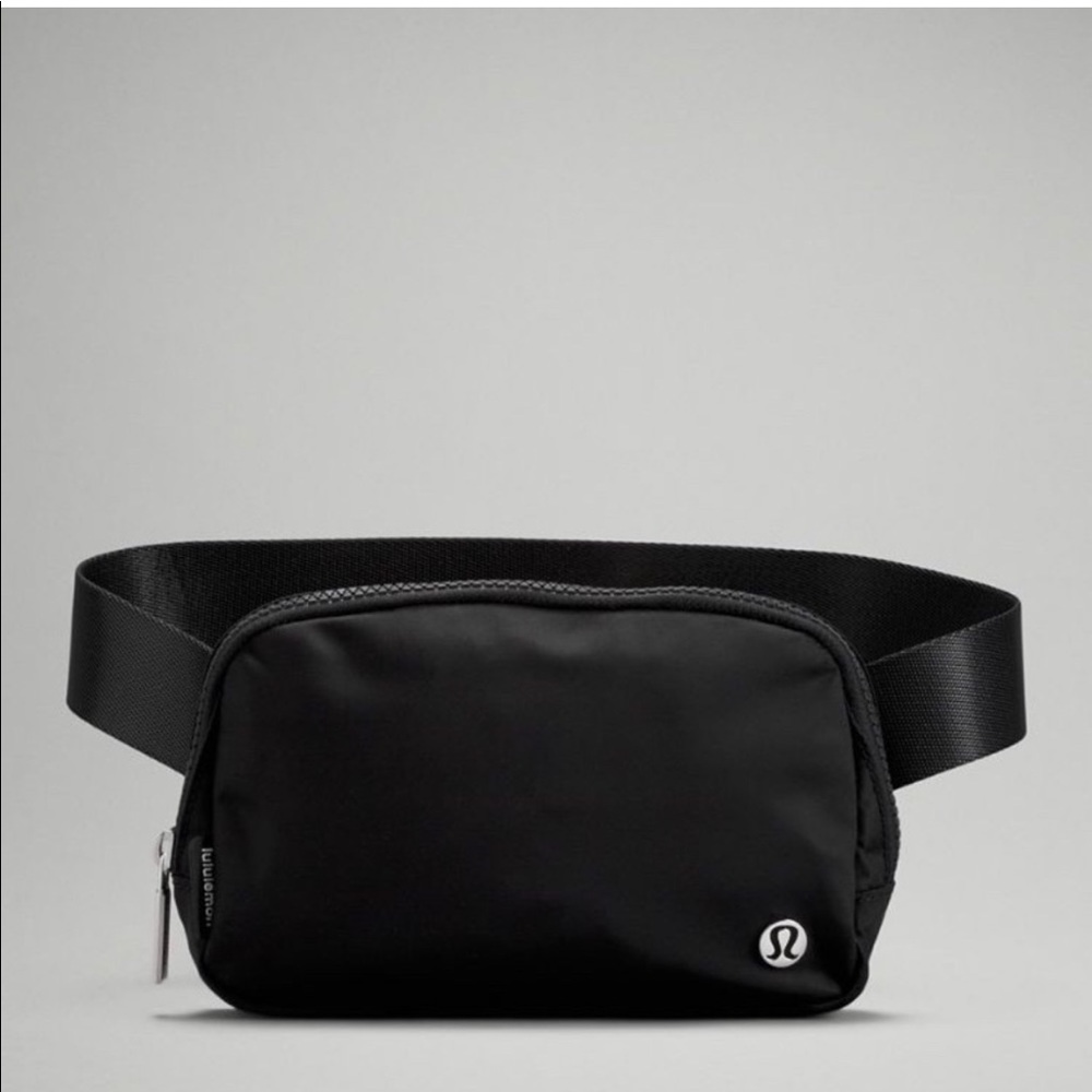 Everywhere belt bag by lululemon!